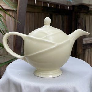 Hall Vintage Yellow Teapot